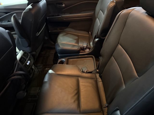 Used 2021 Honda Pilot Touring image 27