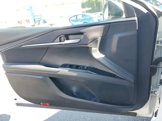 Used 2025 Toyota Camry LE image 29