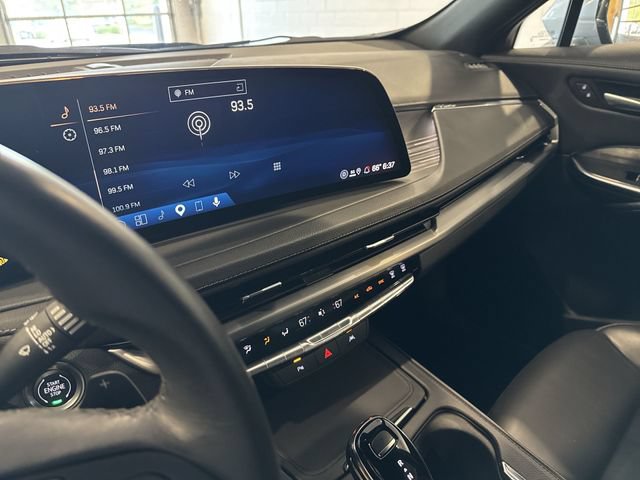 Certified 2025 Cadillac XT4 Premium Luxury FWD image 18