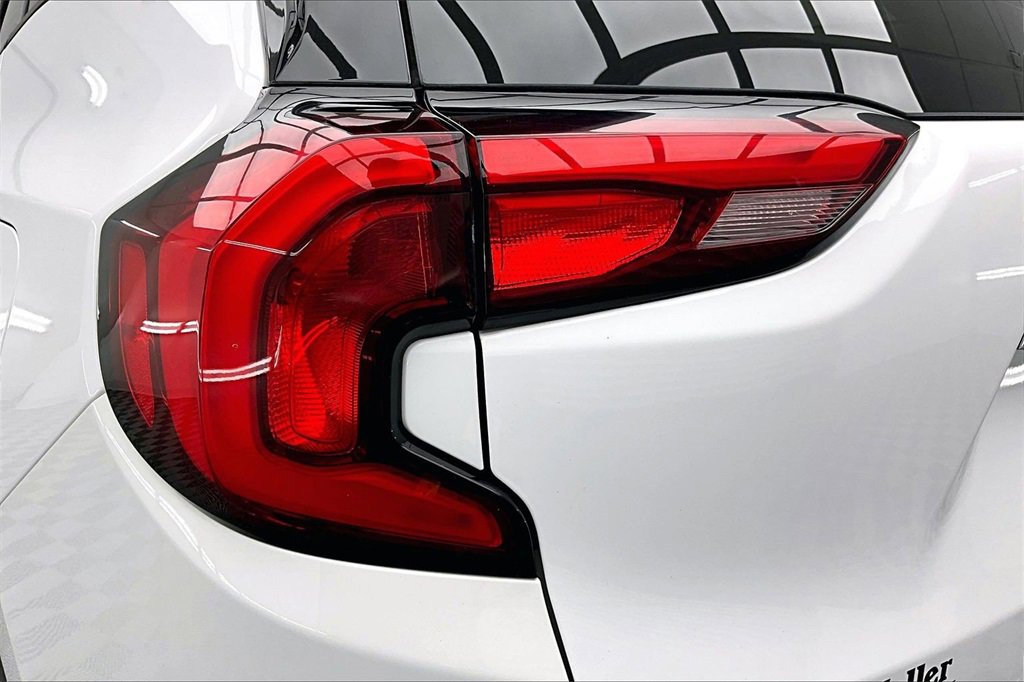 Used 2020 GMC Terrain SLE w/ Driver Convenience Package image 30