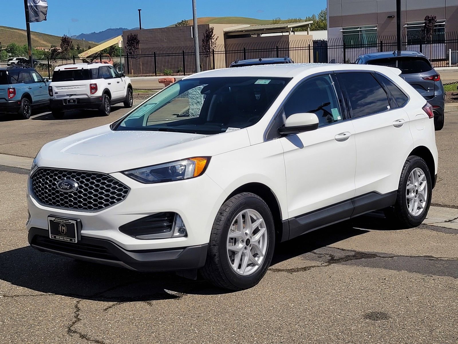 Used 2023 Ford Edge SEL w/ Convenience Package image 8