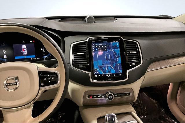 Certified 2023 Volvo XC90 B6 Ultimate w/ Lounge Package image 7
