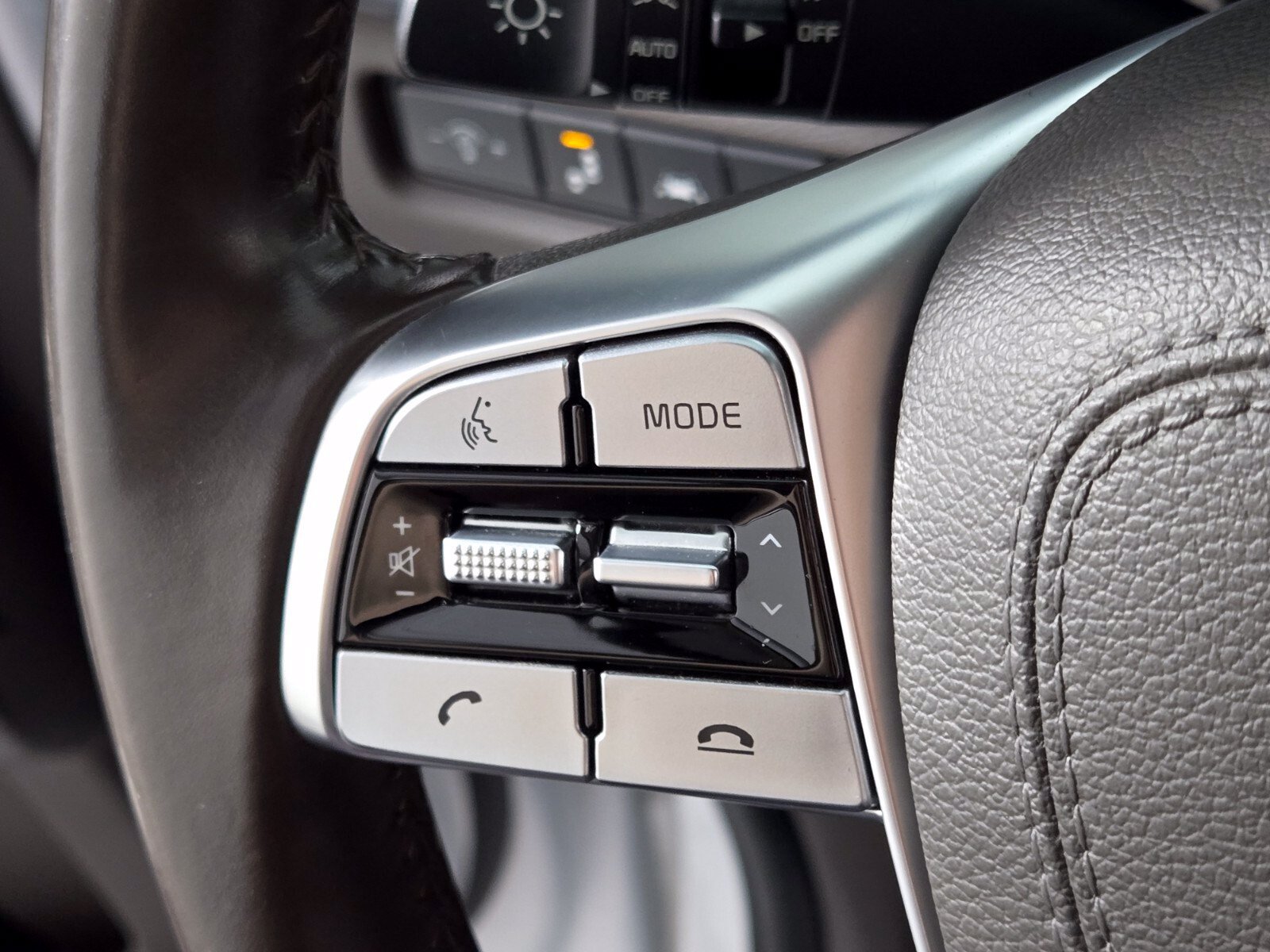 Used 2022 Kia Telluride SX FWD image 24