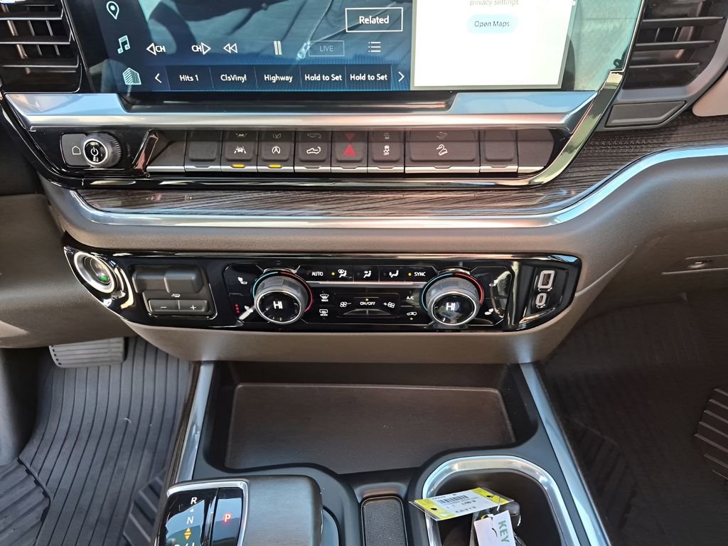 Used 2023 Chevrolet Silverado 1500 RST AWD/4WD image 39