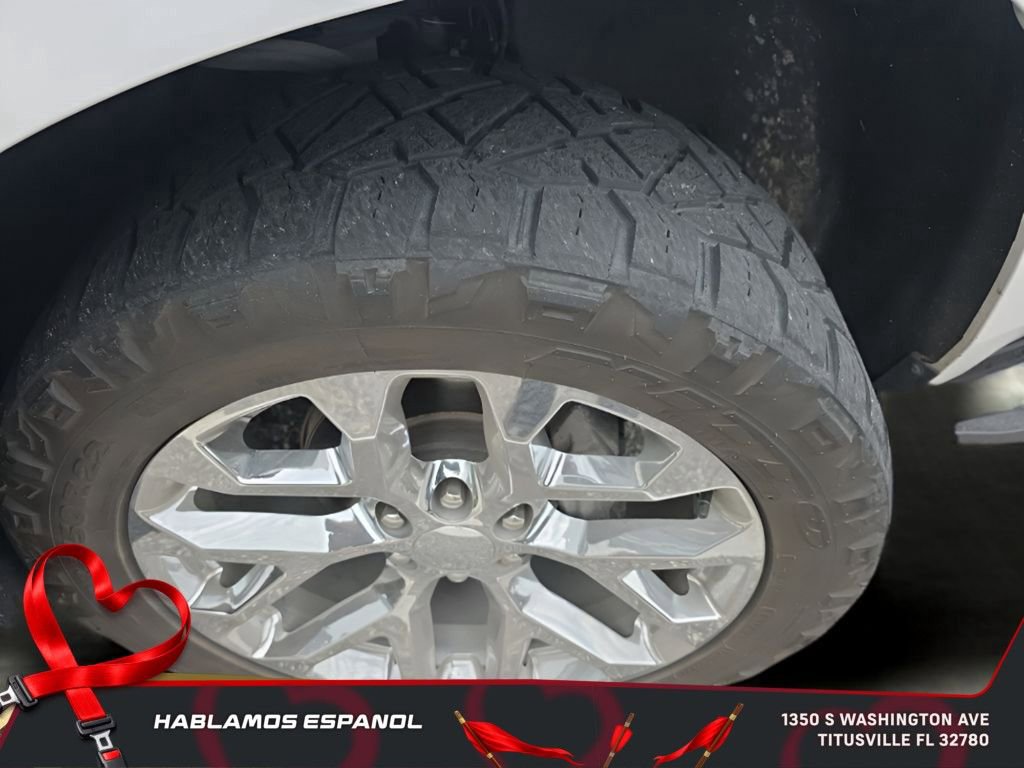 Used 2023 Chevrolet Suburban Premier image 30