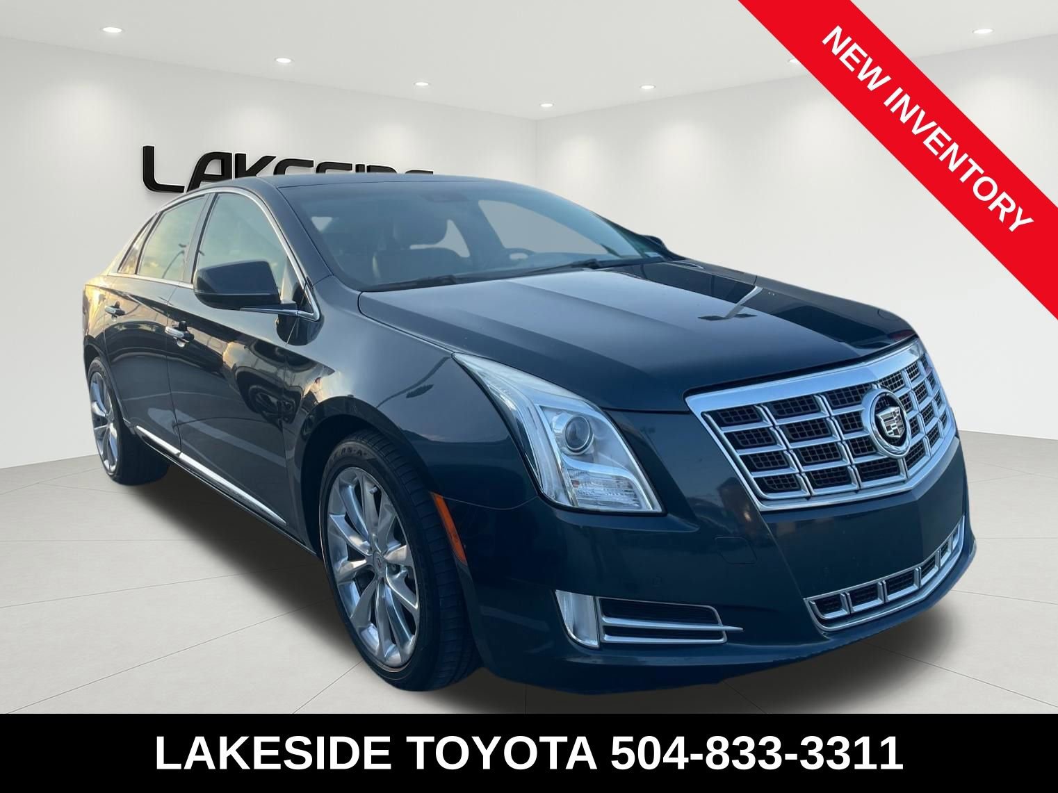 Used 2013 Cadillac XTS Luxury w/ Driver Awareness Package image 6
