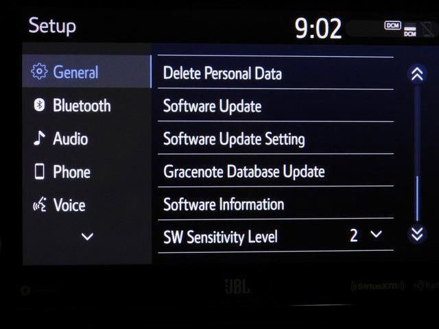 Used 2022 Toyota RAV4 Limited image 60