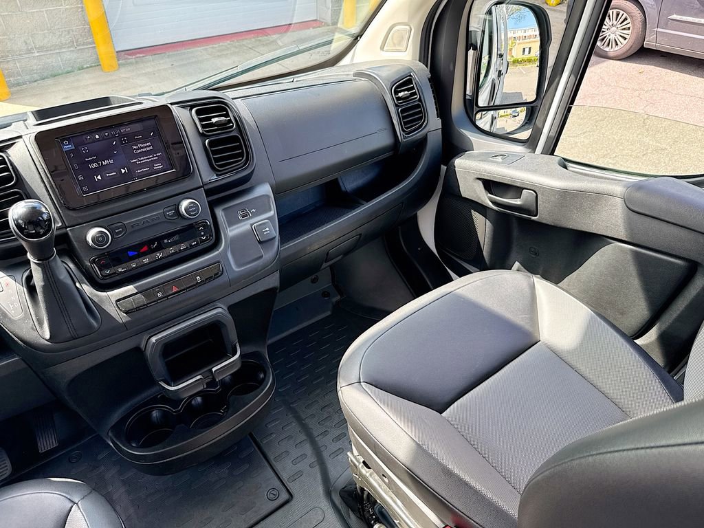Used 2025 RAM ProMaster 2500 w/ Convenience Group FWD image 21