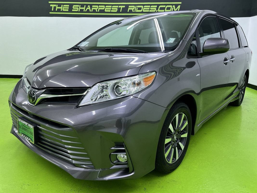 Used 2018 Toyota Sienna XLE w/ XLE Navigation Package AWD/4WD image 5