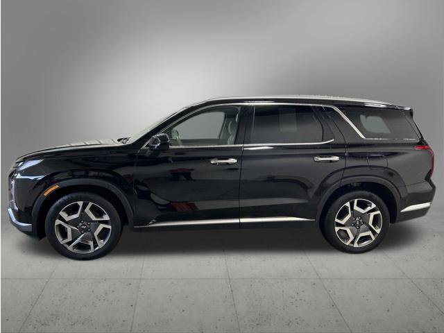 Used 2025 Hyundai Palisade Limited AWD/4WD image 2