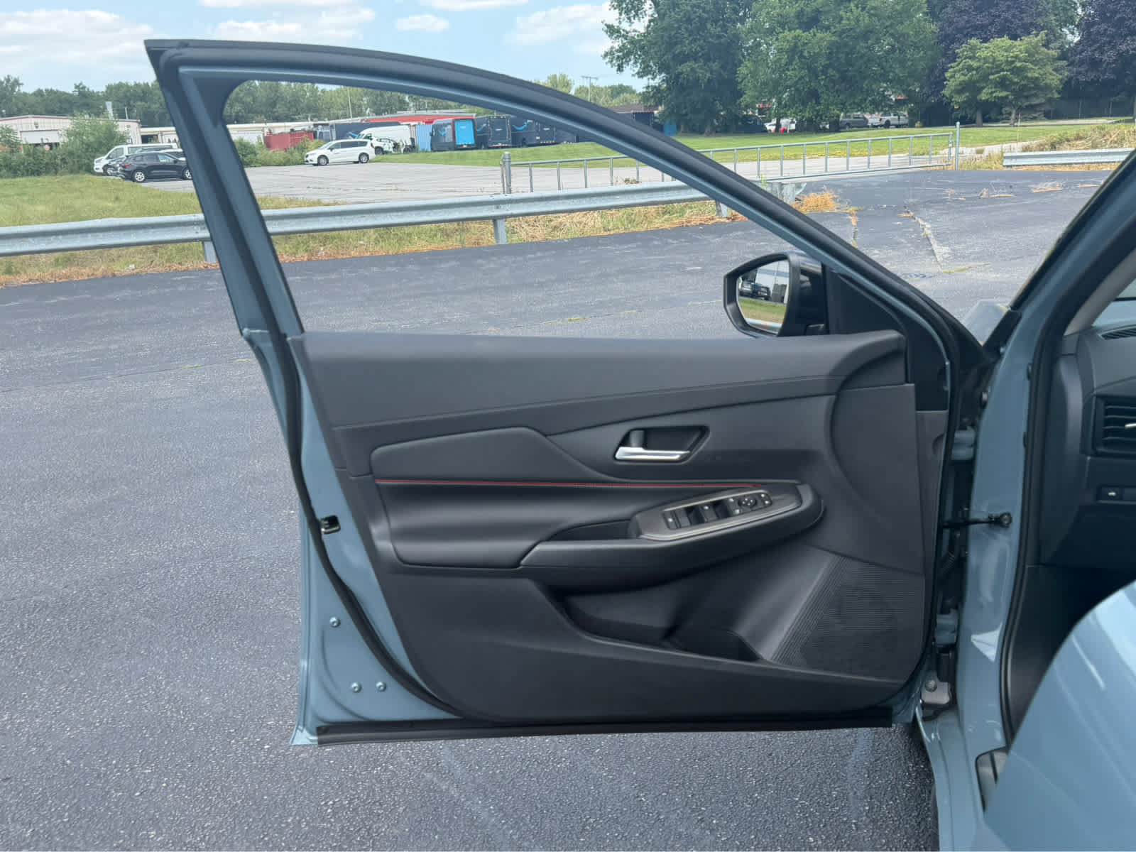 New 2026 Nissan Sentra SR FWD image 14