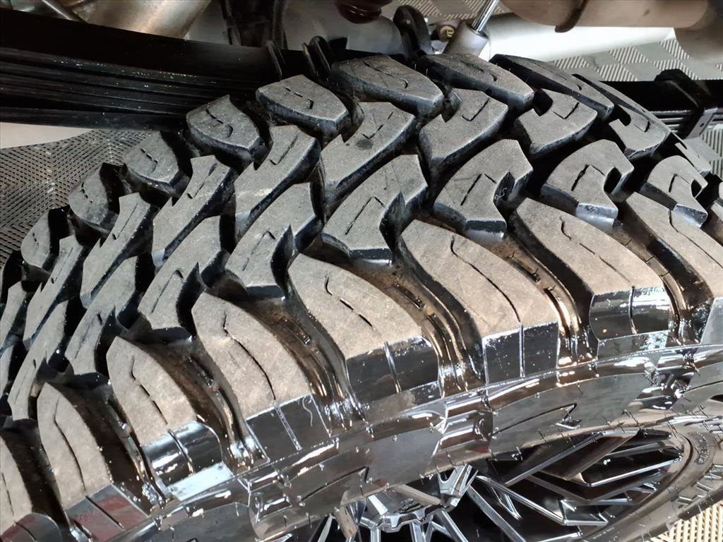 Used 2025 GMC Sierra 2500 AT4 w/ AT4 Premium Plus Package image 11