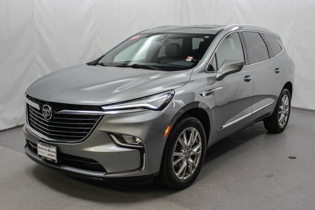 Certified 2023 Buick Enclave Essence w/ Experience Buick Package AWD/4WD image 6