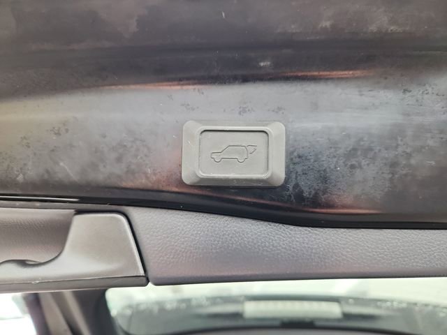 Used 2021 Toyota RAV4 XLE w/ Convenience Package image 34