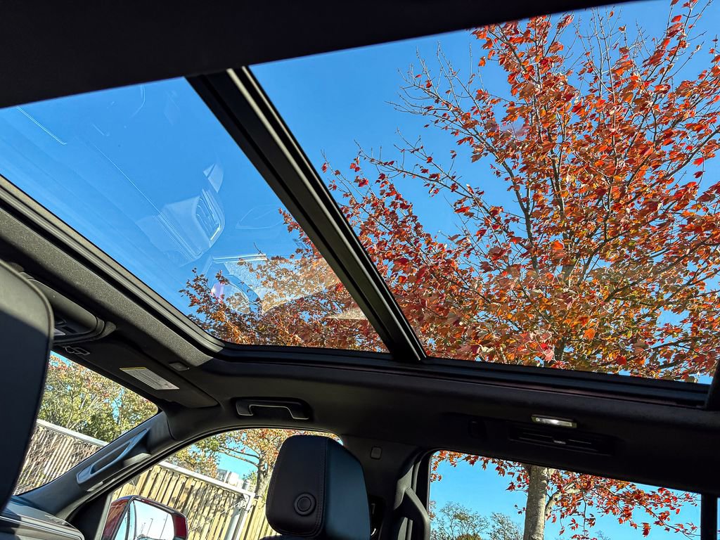 Used 2023 Chevrolet Tahoe RST w/ Luxury Package image 12