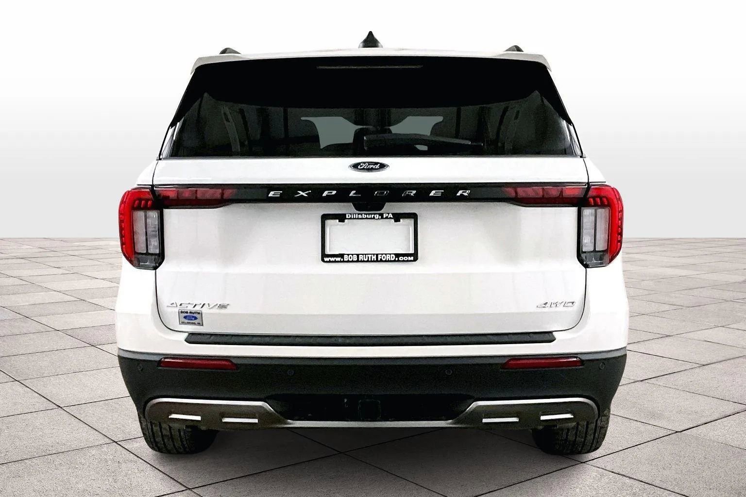 New 2026 Ford Explorer Active w/ Active Comfort Package image 4