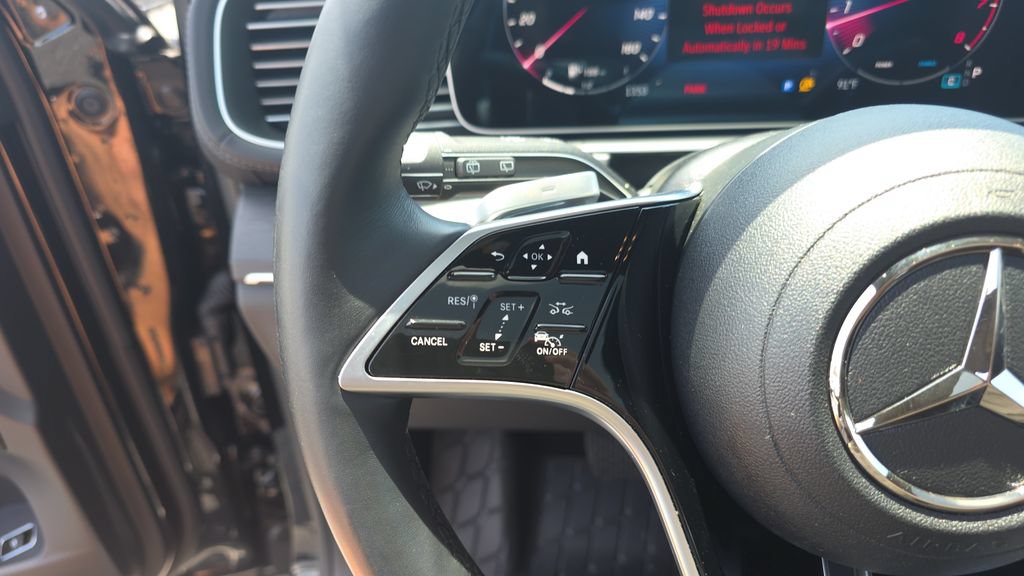 Certified 2025 Mercedes-Benz GLS 450 4MATIC image 17