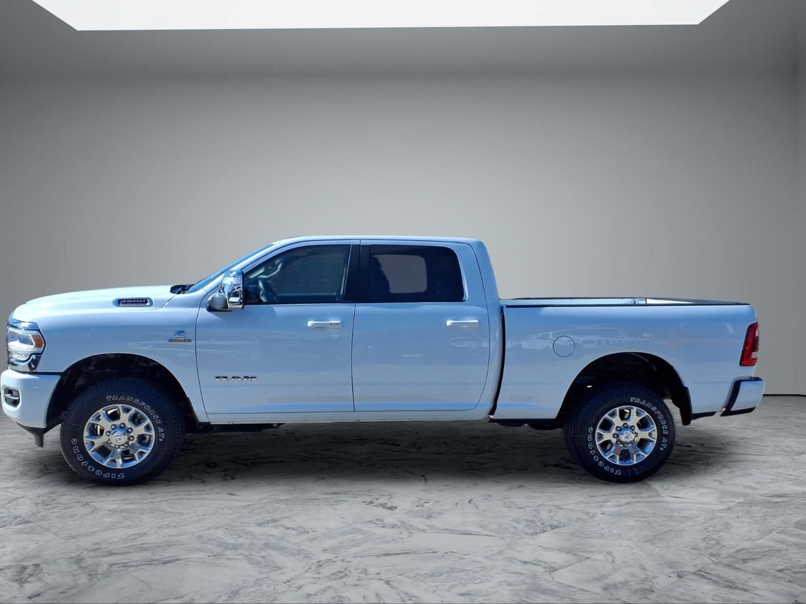 Used 2024 RAM 2500 Laramie w/ Safety Group AWD/4WD image 4