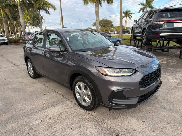 Used 2023 Honda HR-V LX image 8