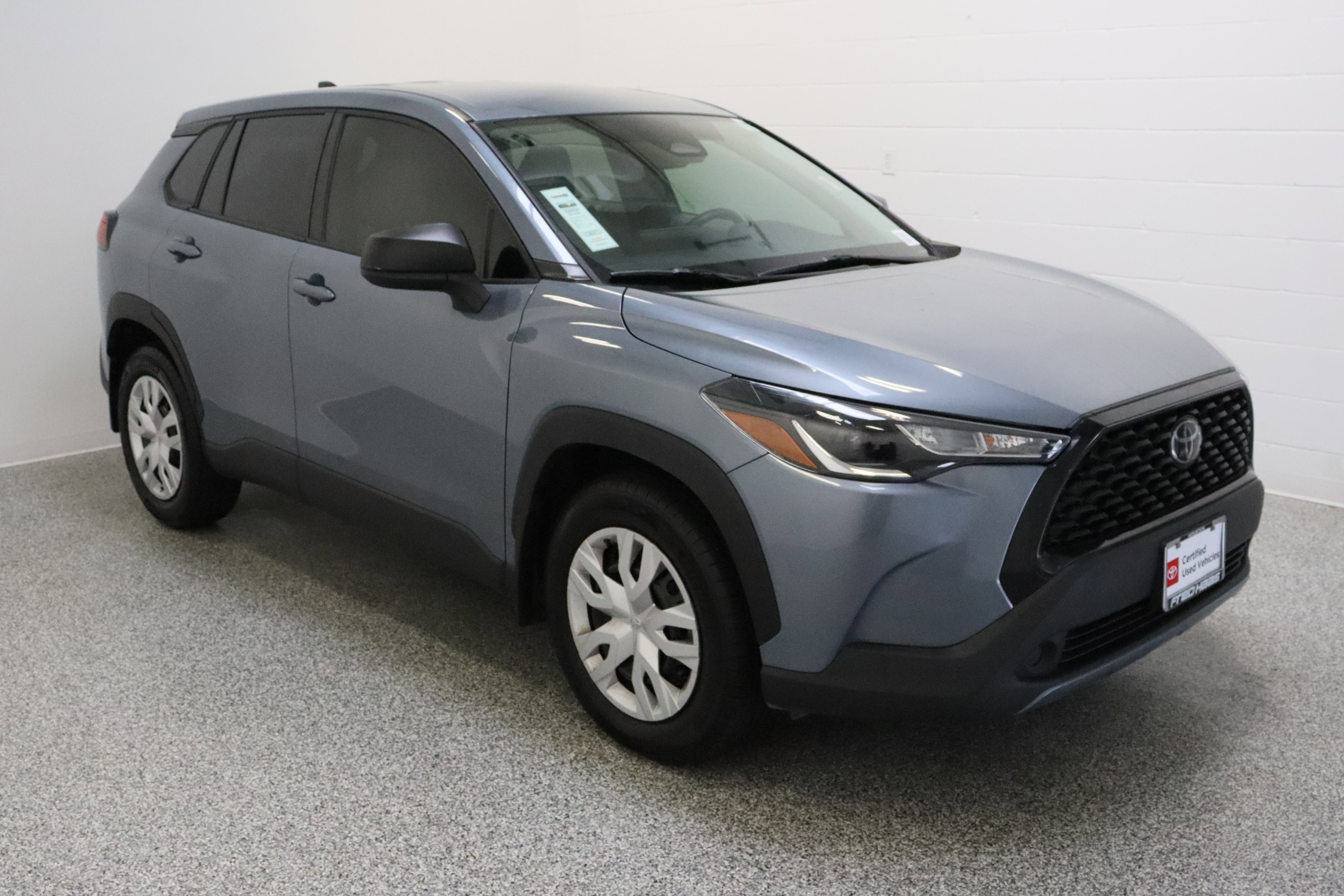 Certified 2023 Toyota Corolla Cross L image 4