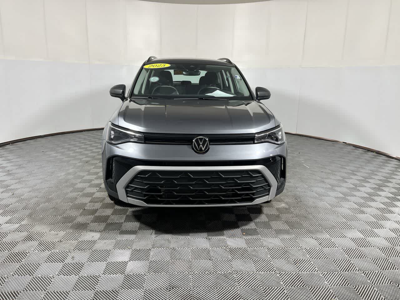 Used 2025 Volkswagen Taos S FWD image 3