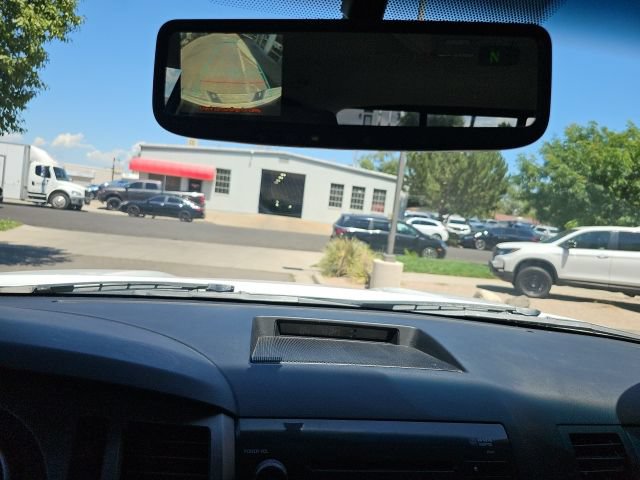 Used 2010 Toyota Tundra 4x4 Double Cab image 16