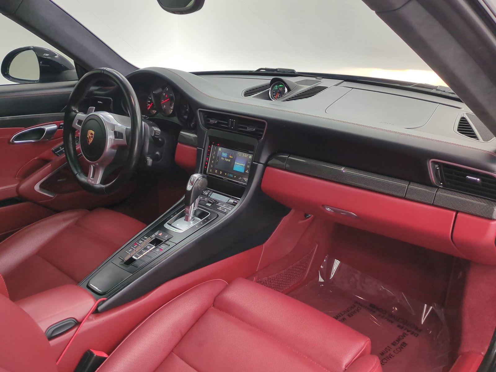 Used 2015 Porsche 911 Carrera 4S image 24