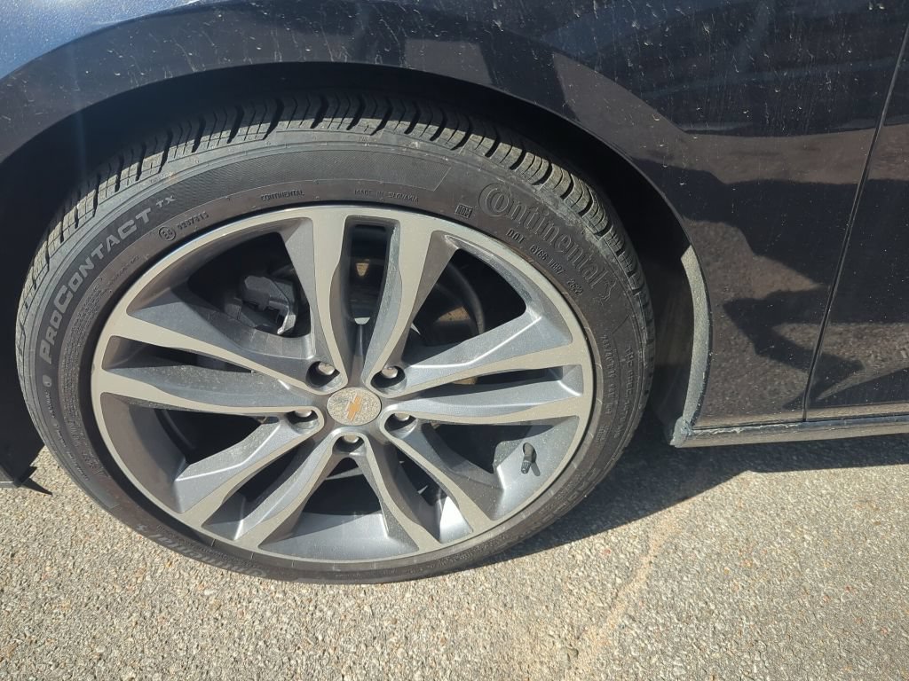 Used 2023 Chevrolet Malibu LT w/ LPO, Floor Liner Package FWD image 12