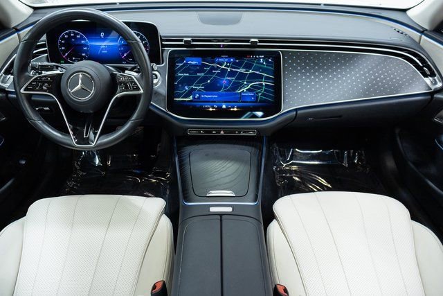 Used 2024 Mercedes-Benz E 350 4MATIC Sedan image 22