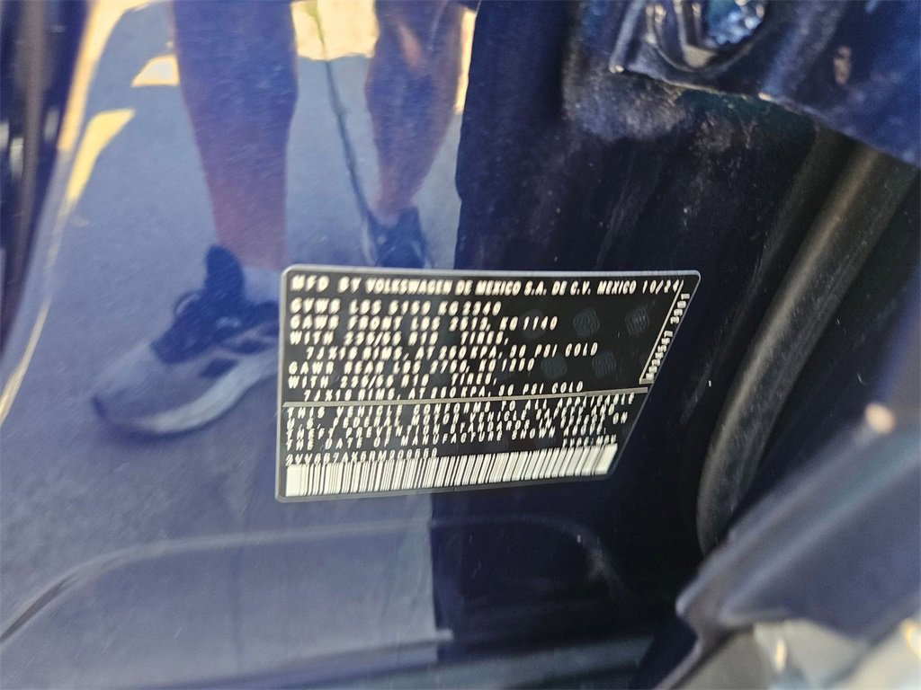 Used 2024 Volkswagen Tiguan Wolfsburg Edition image 29