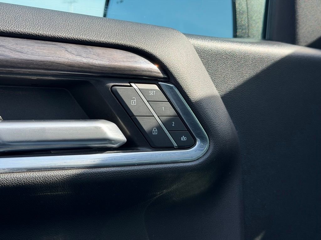 Used 2023 Chevrolet Silverado 1500 LTZ w/ LTZ Convenience Package II image 14