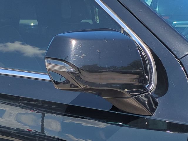 Used 2023 GMC Yukon Denali Ultimate w/ LPO, Floor Liner Package AWD/4WD image 12