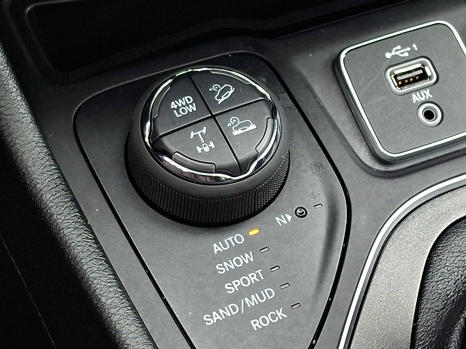 Certified 2022 Jeep Cherokee Trailhawk w/ Sun, Sound & Nav Group image 25