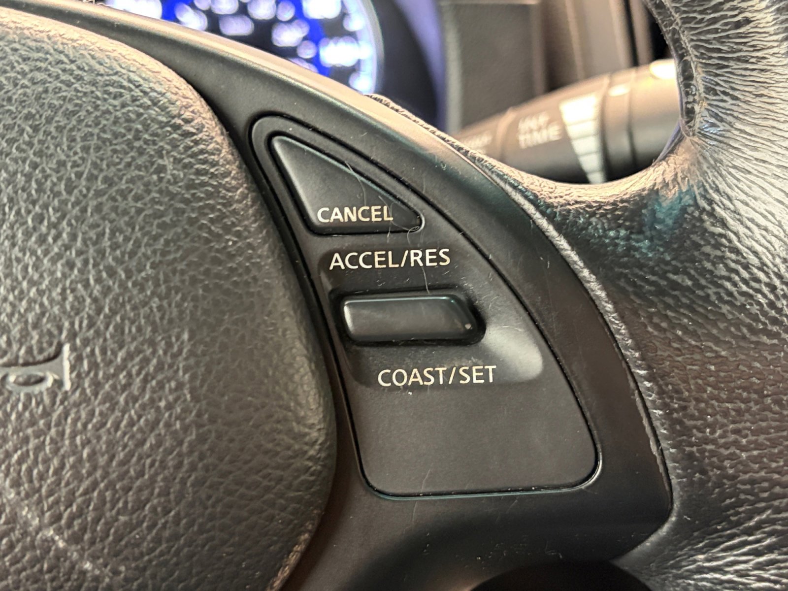 Used 2011 INFINITI G25 x w/ Moonroof Pkg AWD/4WD image 26