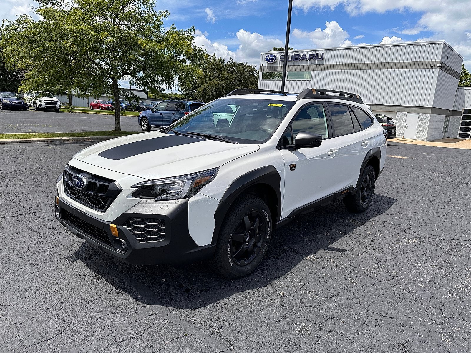 Used 2025 Subaru Outback Wilderness AWD/4WD image 7