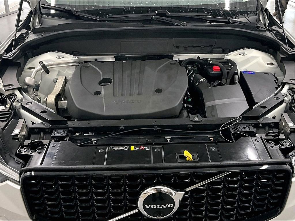 Used 2024 Volvo XC60 B5 Plus image 28