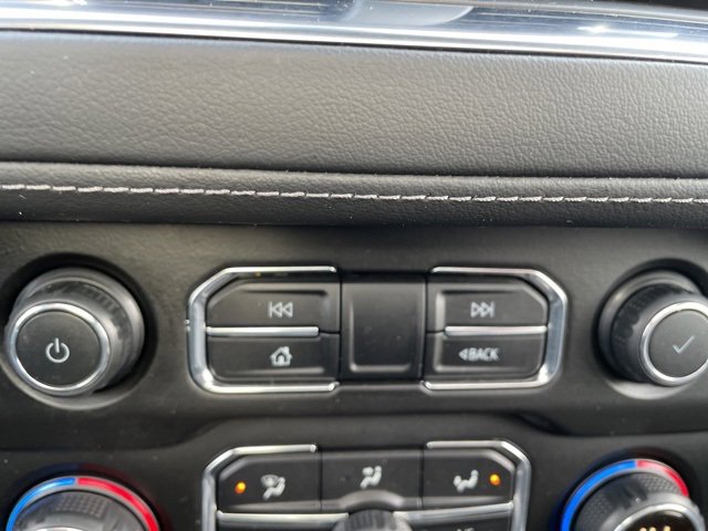 Used 2021 Chevrolet Tahoe Z71 image 28