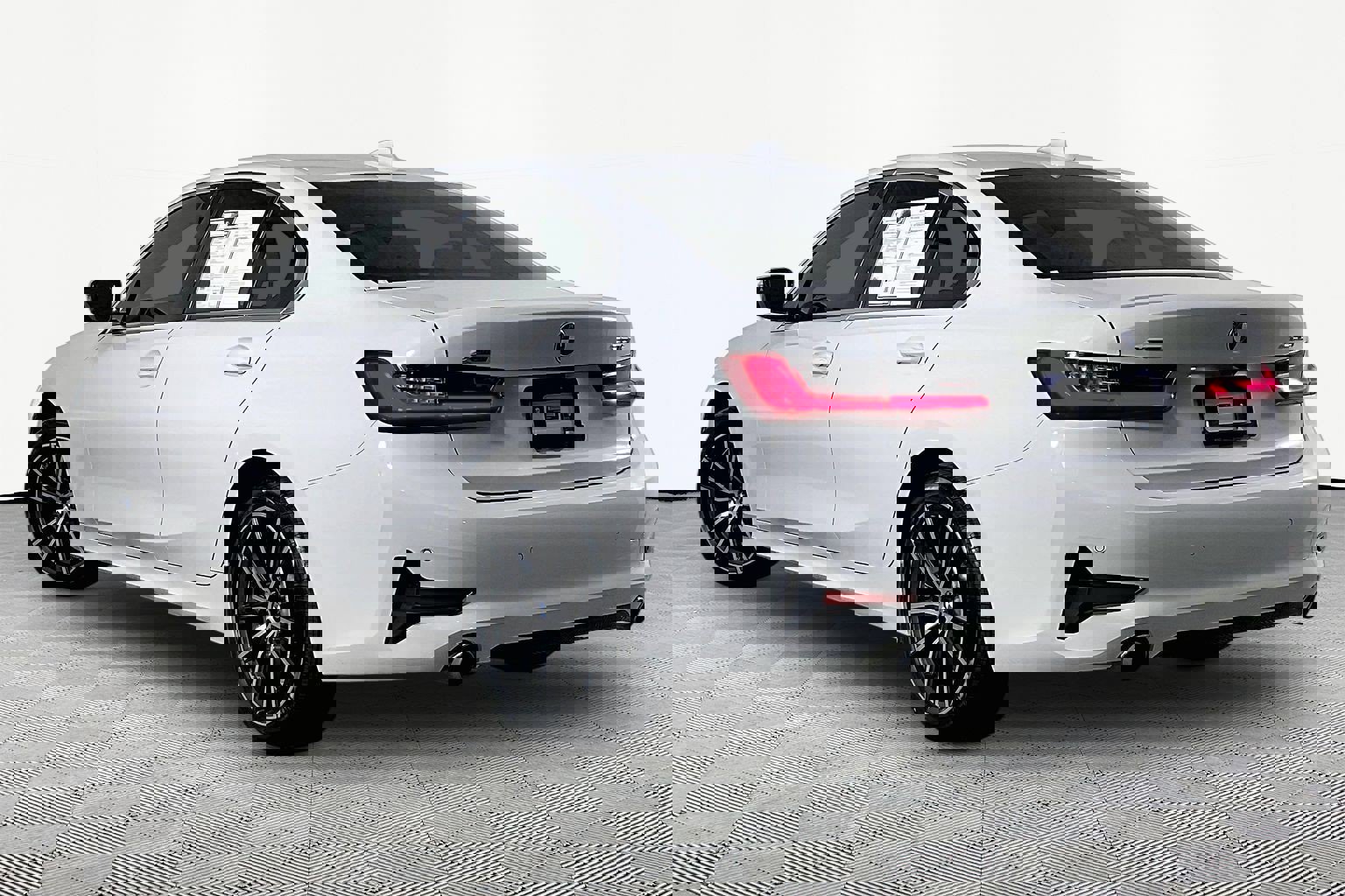 Used 2021 BMW 330i xDrive Sedan w/ Convenience Package image 5