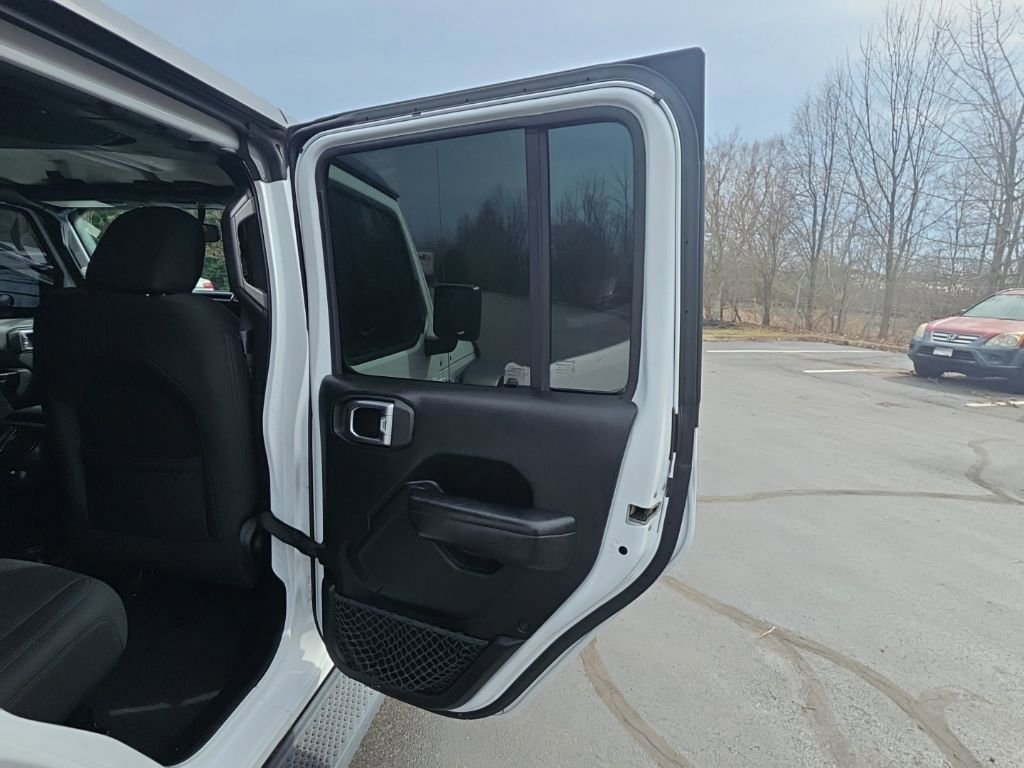 Used 2018 Jeep Wrangler Unlimited Sport S image 35