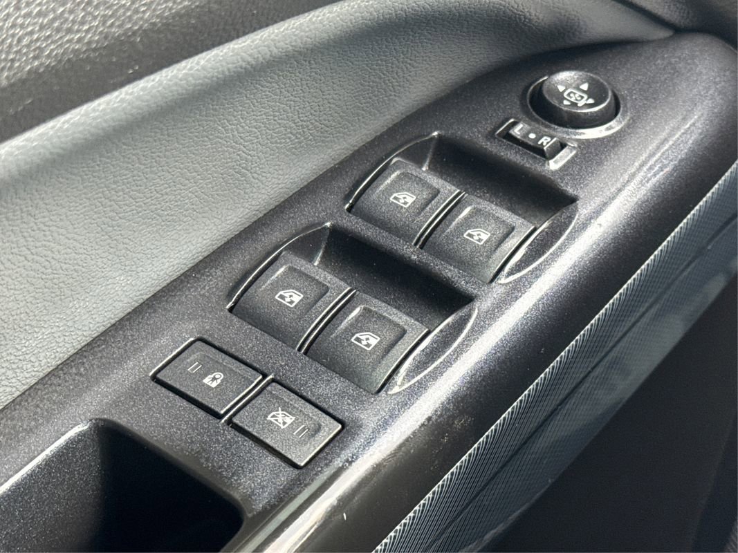 Used 2017 Chevrolet Colorado Z71 image 35