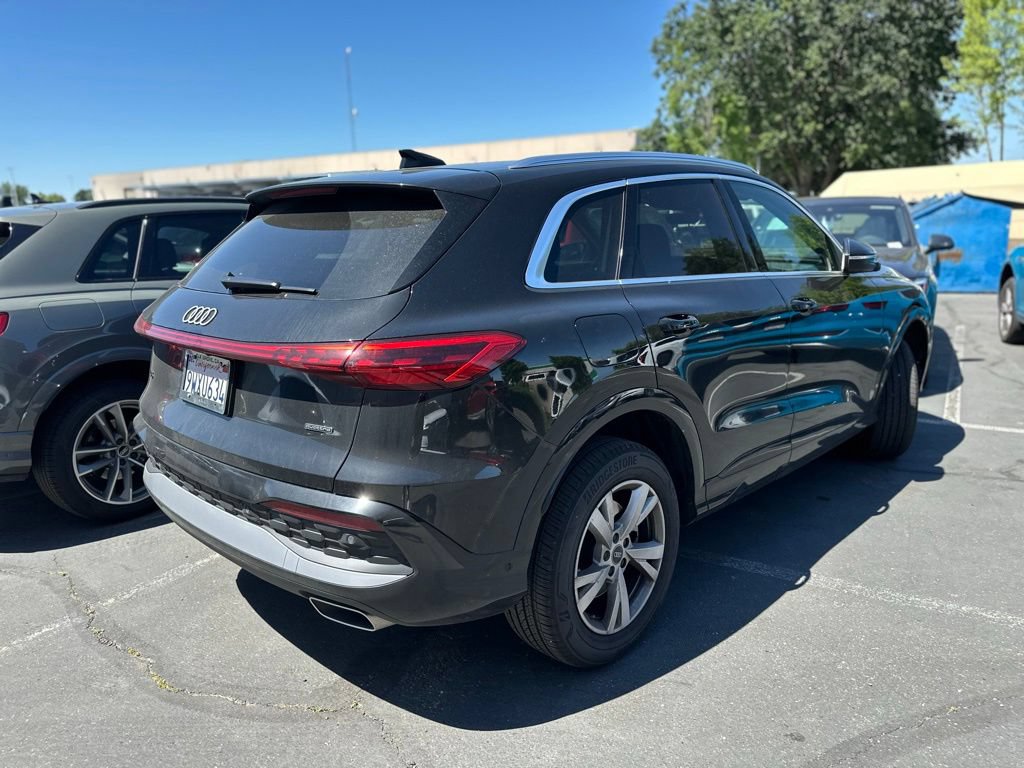 Used 2025 Audi Q5 Premium w/ Convenience Package AWD/4WD image 7