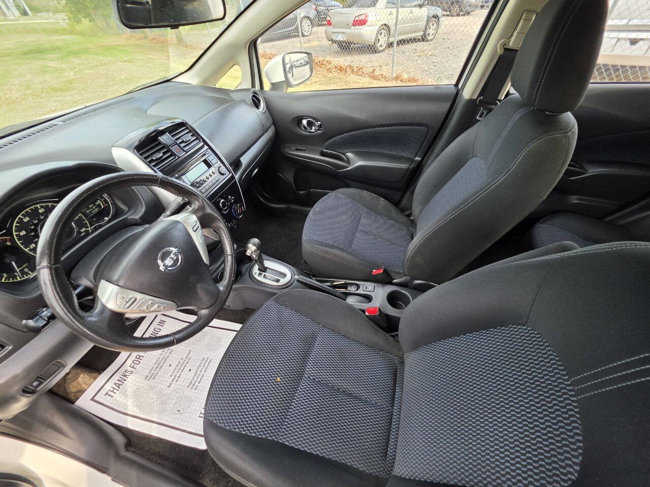 Used 2015 Nissan Versa Note SV FWD image 3