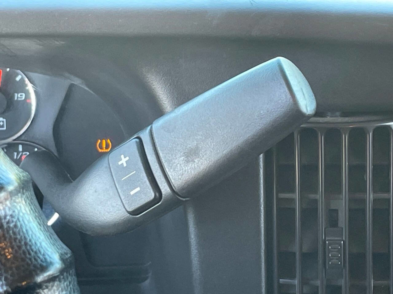 Used 2019 GMC Savana 2500 w/ Driver Convenience Package image 26