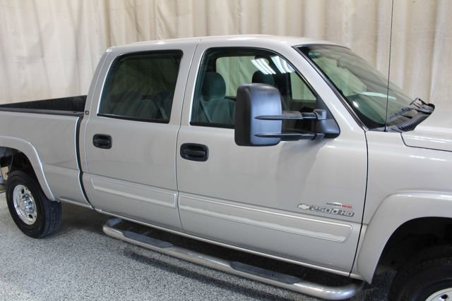 Used 2004 Chevrolet Silverado 2500 LS w/ Heavy-Duty Power Package image 8