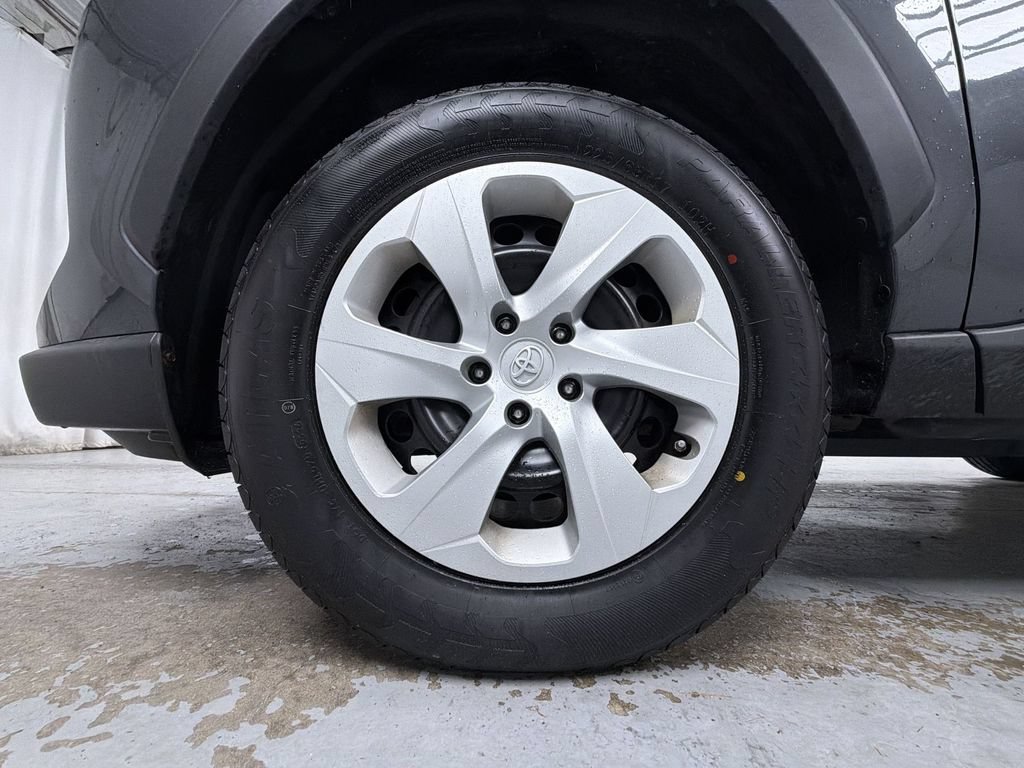 Certified 2024 Toyota RAV4 LE AWD/4WD image 15