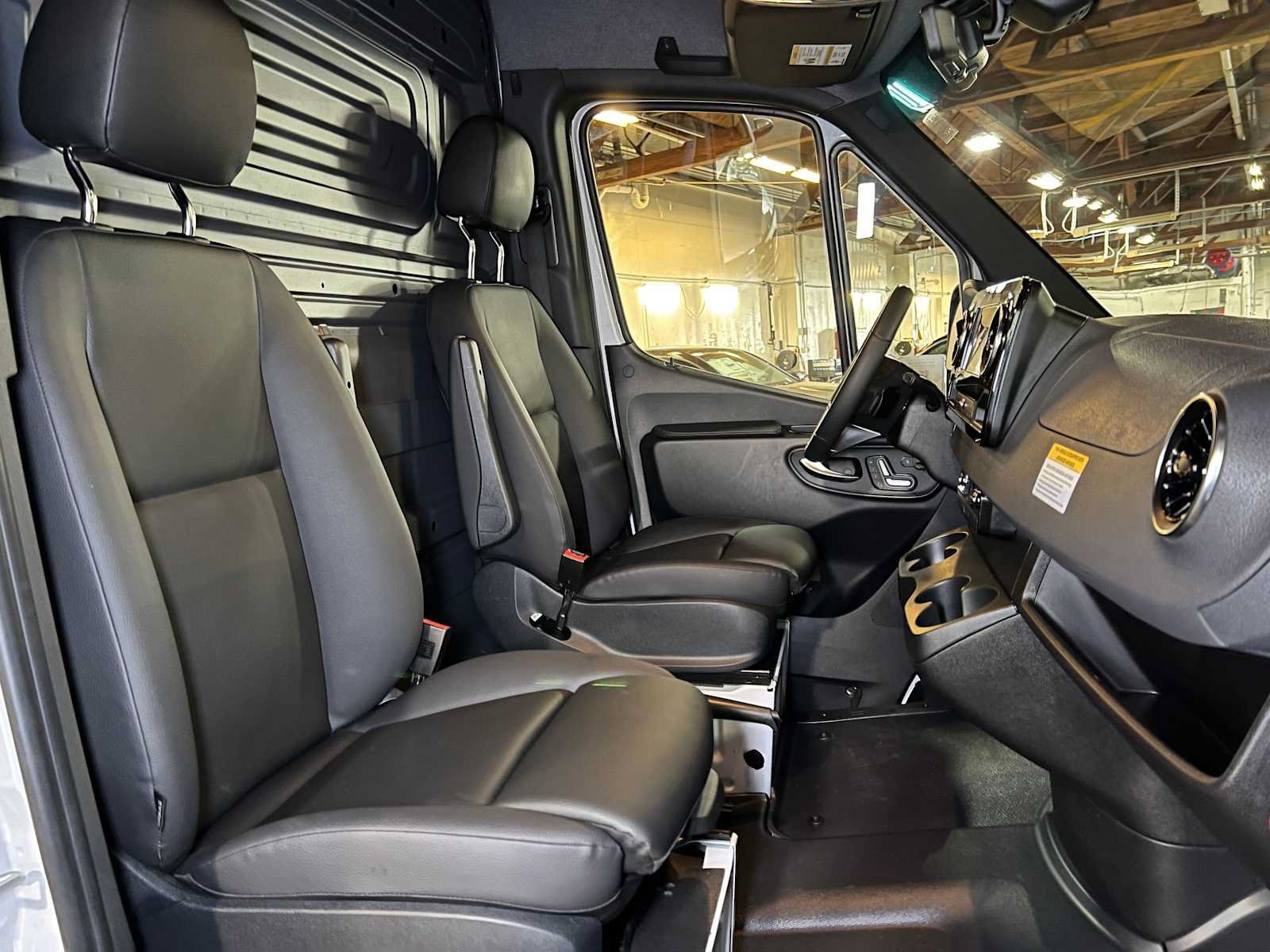 Used 2026 Mercedes-Benz Sprinter 2500 image 13