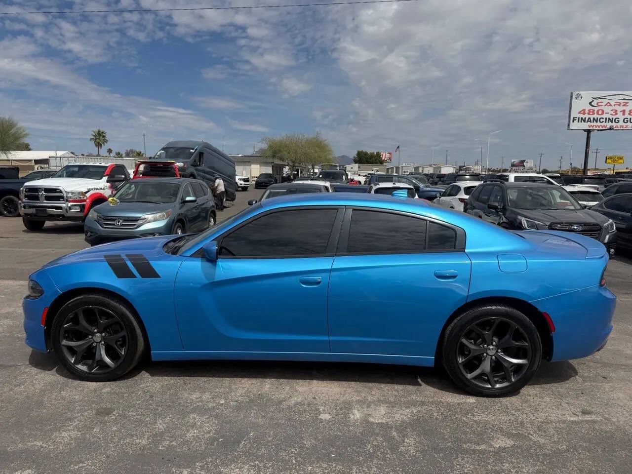 Used 2015 Dodge Charger SXT RWD image 4