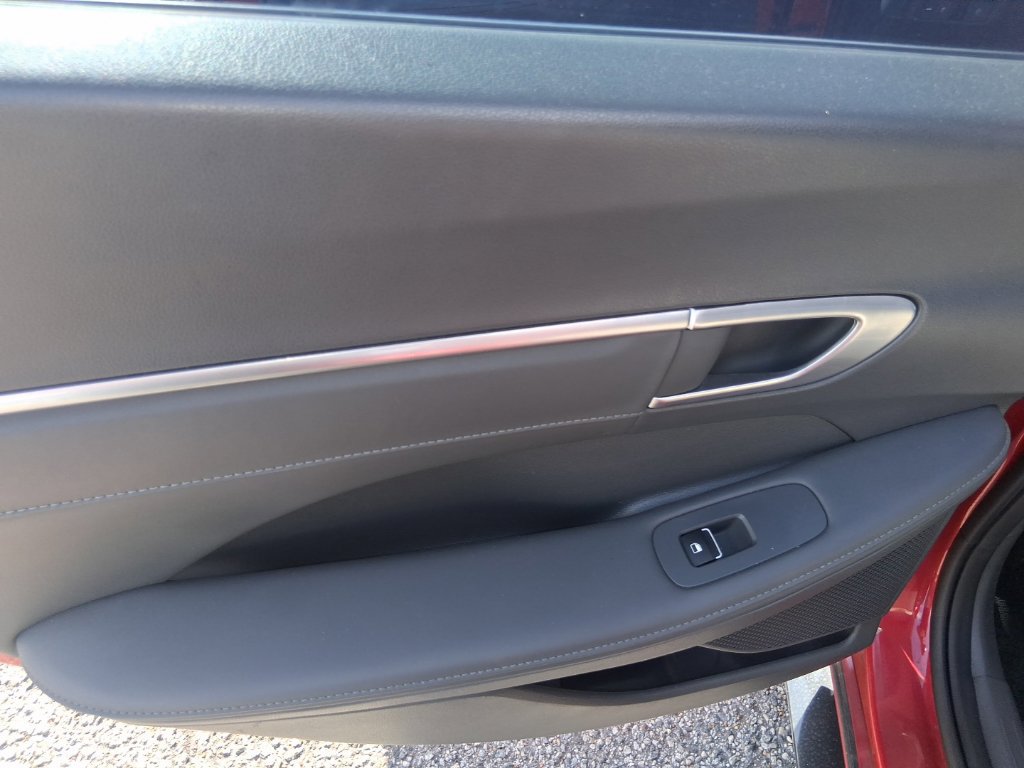 Used 2021 Hyundai Sonata Limited FWD image 16