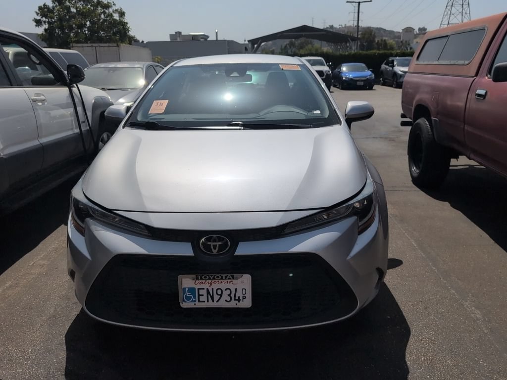 Certified 2021 Toyota Corolla LE FWD image 2