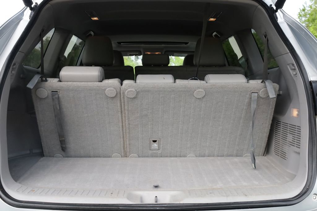 Used 2018 Toyota Highlander XLE image 19